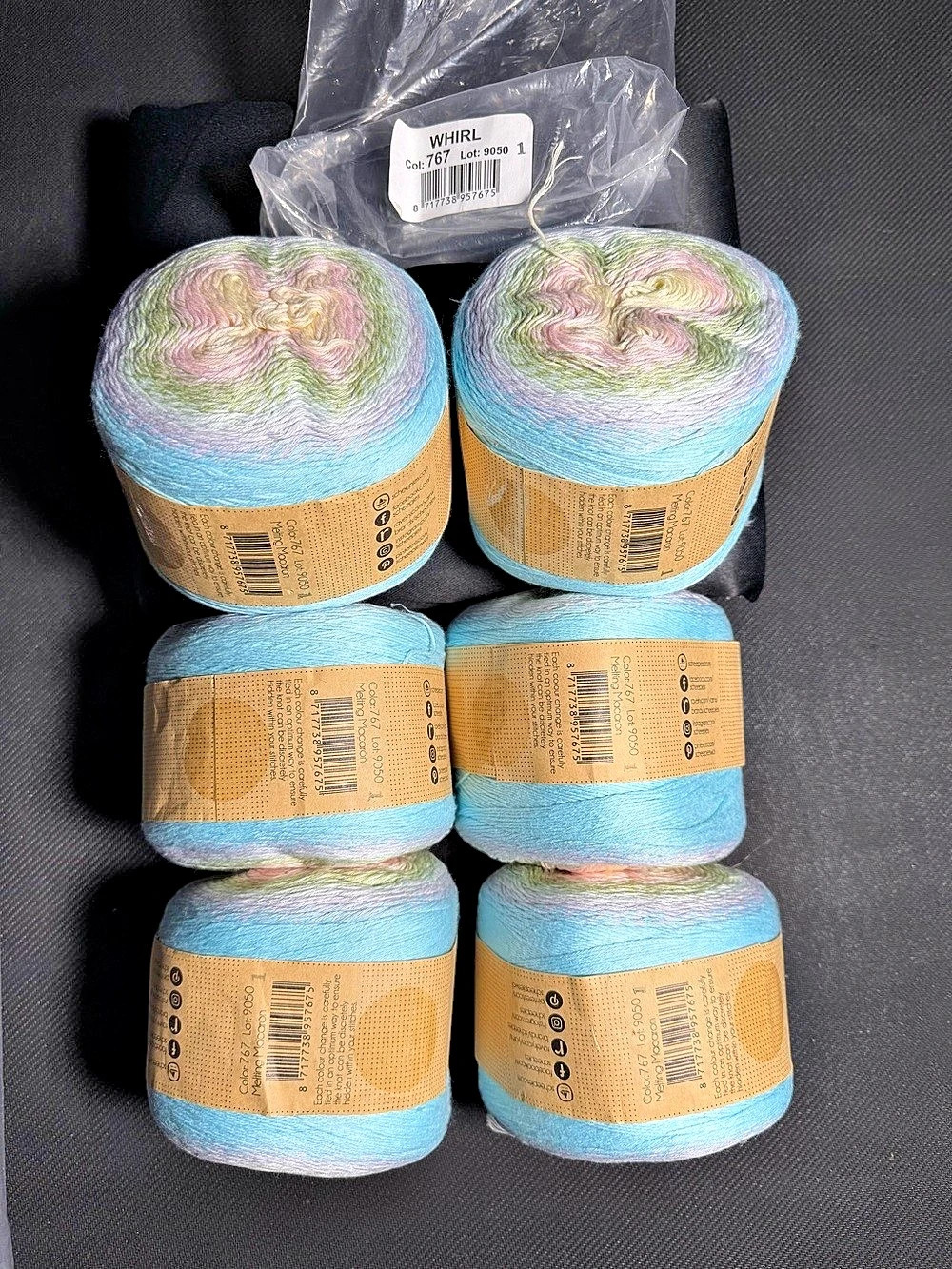 Scheepjes Whirl - Melting Macaron (767) ) Blue & Pink Yarn Set
